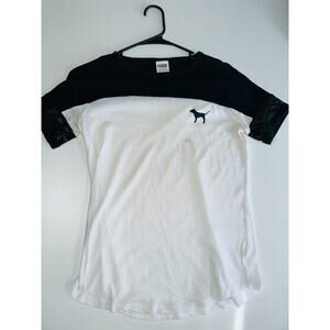 PINK Victoria's Secret T-Shirt Womens X-Small White/Black Crew Neck Short Sleeve